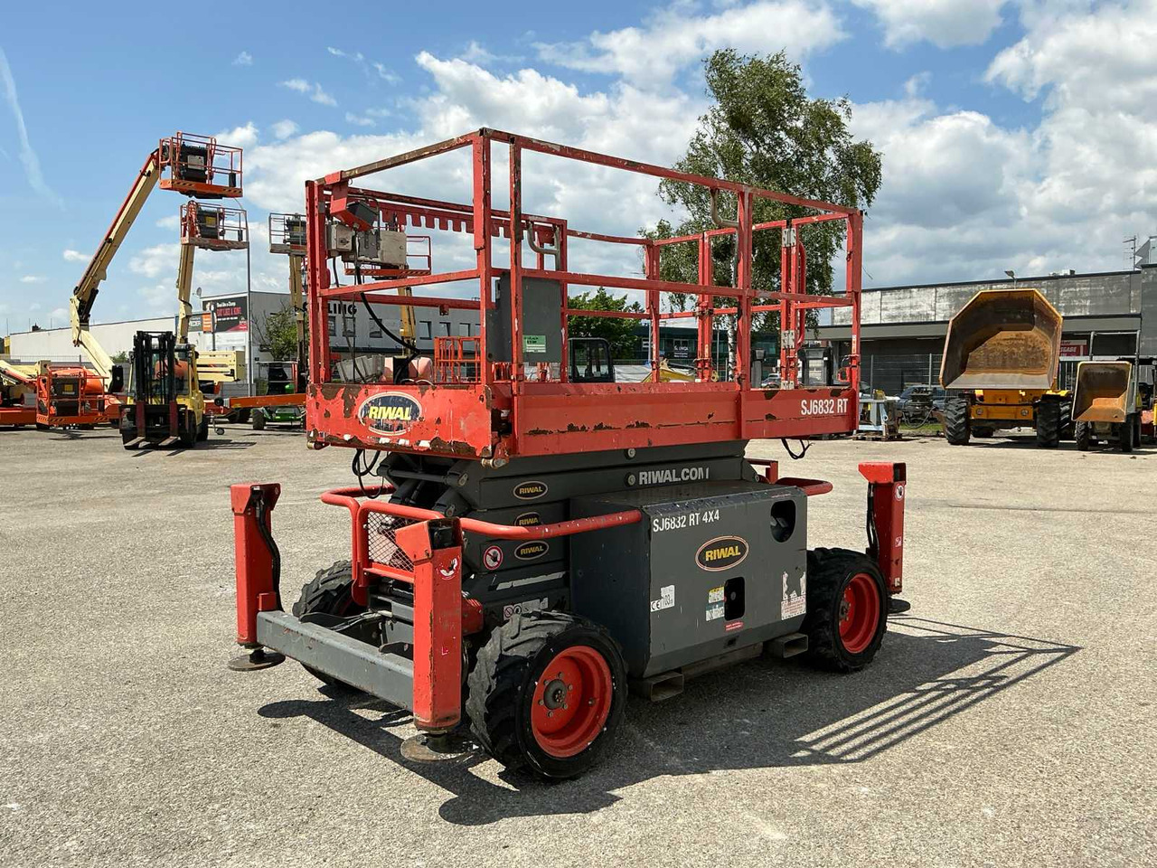 Skyjack SJ6832RT 4x4 - Подъёмник: фото 2 Skyjack SJ6832RT 4x4 - Подъёмник: фото 2