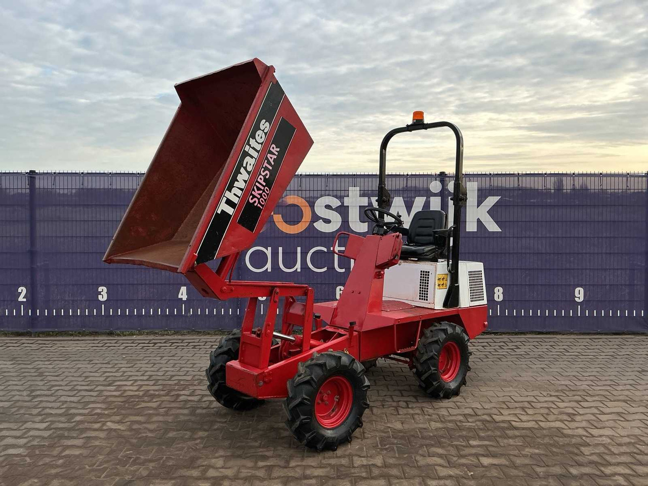 TWAITES SKIPSTAR 1000 HIGH-TIP DUMPER - Мини-самосвал: фото 5 TWAITES SKIPSTAR 1000 HIGH-TIP DUMPER - Мини-самосвал: фото 5