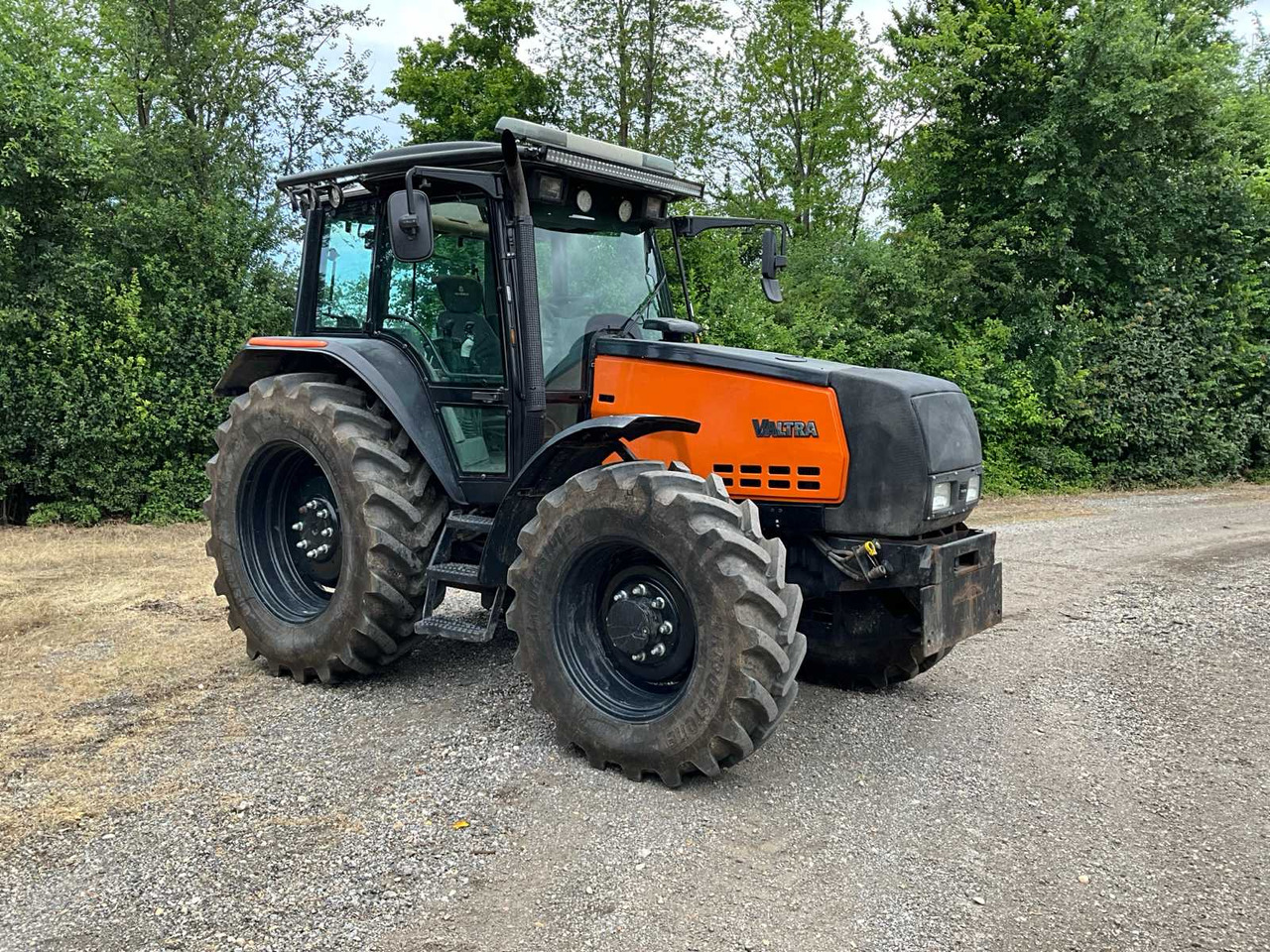 Valtra 6250-4 - Трактор: фото 3 Valtra 6250-4 - Трактор: фото 3