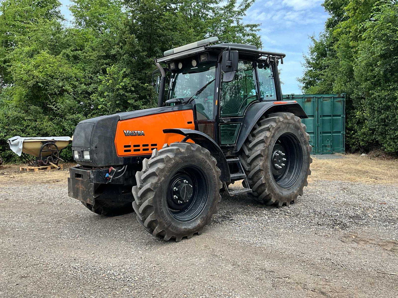 Valtra 6250-4 - Трактор: фото 1 Valtra 6250-4 - Трактор: фото 1