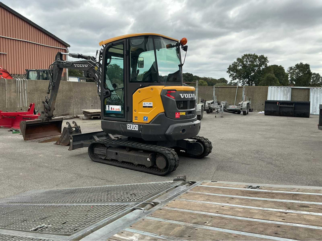 Volvo ECR35D - Гусеничный экскаватор: фото 3 Volvo ECR35D - Гусеничный экскаватор: фото 3
