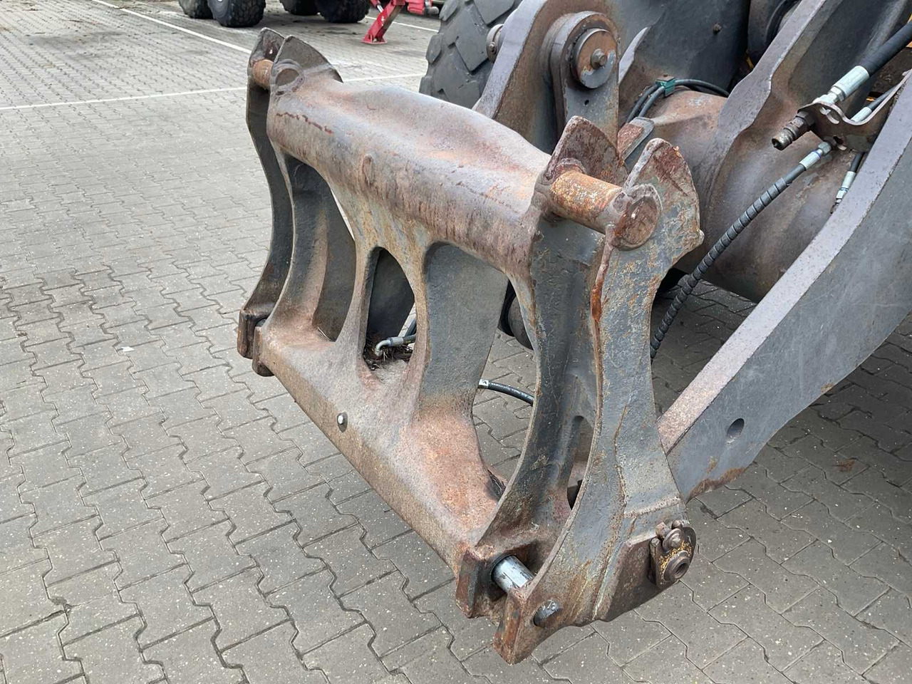 Колёсный погрузчик Volvo L120F: фото 9 Колёсный погрузчик Volvo L120F: фото 9