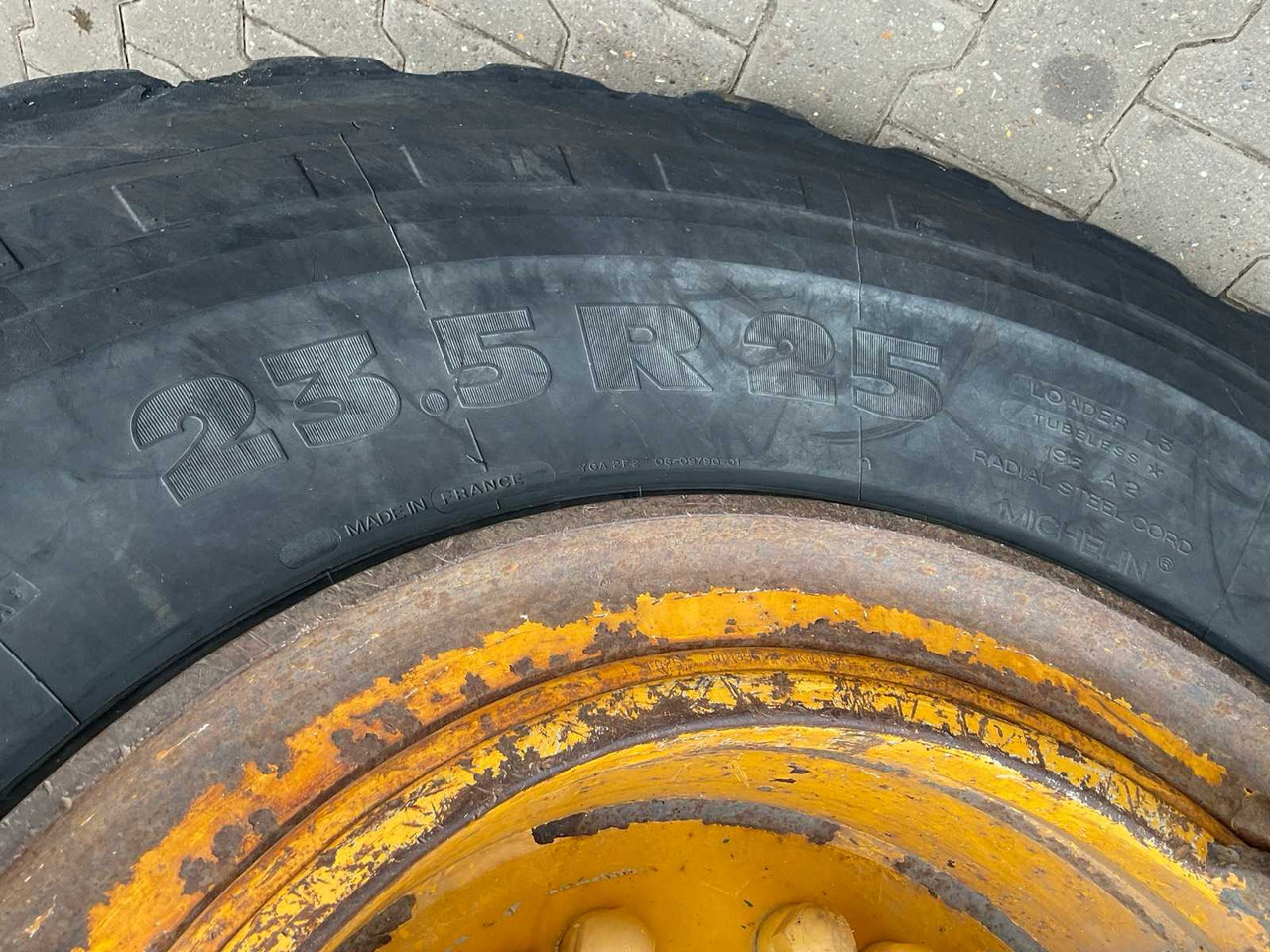 Колёсный погрузчик Volvo L120F: фото 13 Колёсный погрузчик Volvo L120F: фото 13