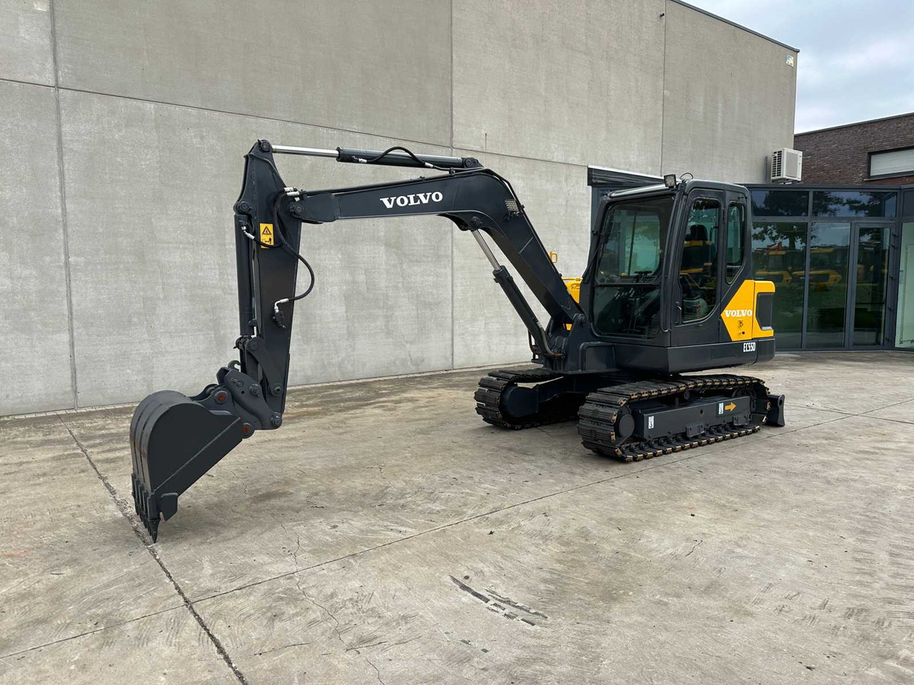 Volvo VOLVO - 2019 - EC55D - MIDI EXCAVATOR - Гусеничный экскаватор: фото 1 Volvo VOLVO - 2019 - EC55D - MIDI EXCAVATOR - Гусеничный экскаватор: фото 1