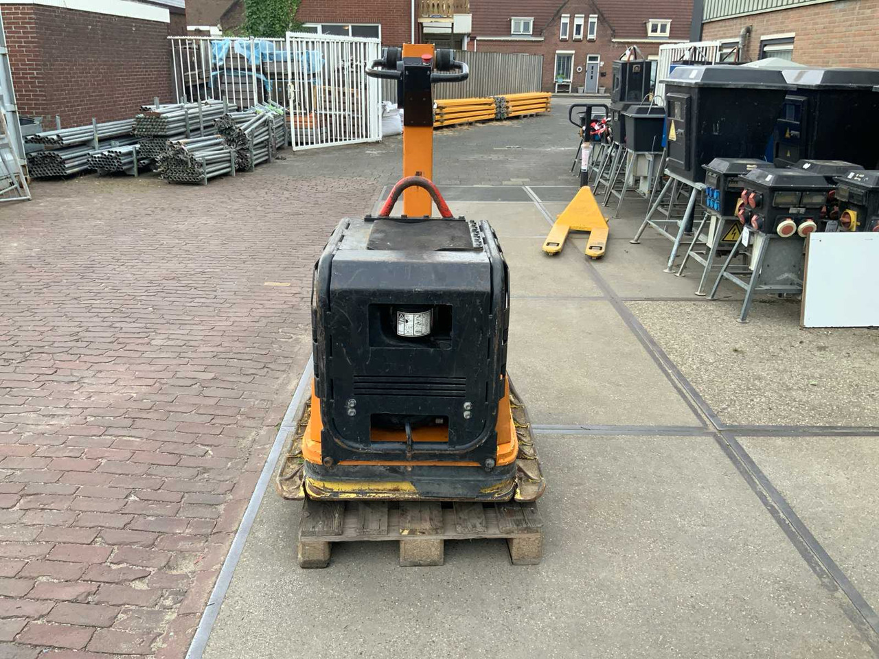 Wacker Neuson DPU 100-70 - Виброплита: фото 3 Wacker Neuson DPU 100-70 - Виброплита: фото 3
