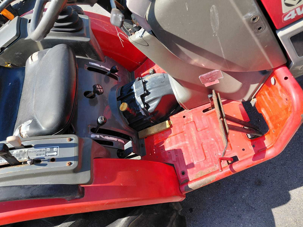Yanmar F180 - Минитрактор: фото 5 Yanmar F180 - Минитрактор: фото 5