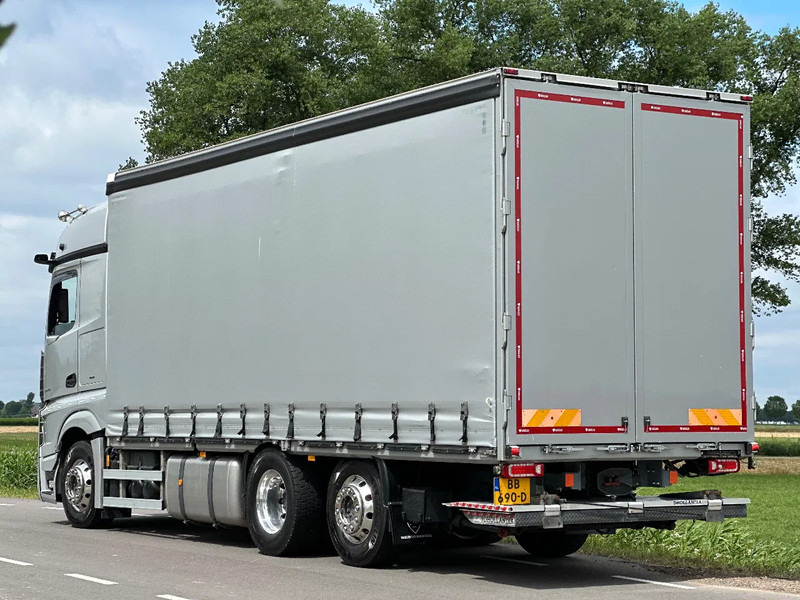 Mercedes-Benz Actros ACTROS 2545LL EURO6. 2021. Schuifzeil Bakwagen met Laadklep. - Тентованный грузовик: фото 3 Mercedes-Benz Actros ACTROS 2545LL EURO6. 2021. Schuifzeil Bakwagen met Laadklep. - Тентованный грузовик: фото 3