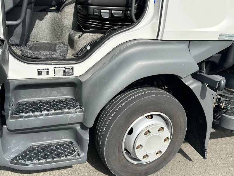 Renault D240.12. EURO6. 11-2021. - Тентованный грузовик: фото 5 Renault D240.12. EURO6. 11-2021. - Тентованный грузовик: фото 5