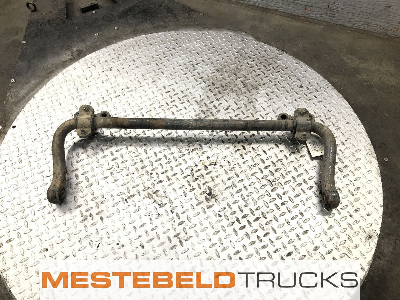 DAF Stabilisator vooras CF85 - Рама/ Шасси для Грузовиков: фото 1 DAF Stabilisator vooras CF85 - Рама/ Шасси для Грузовиков: фото 1