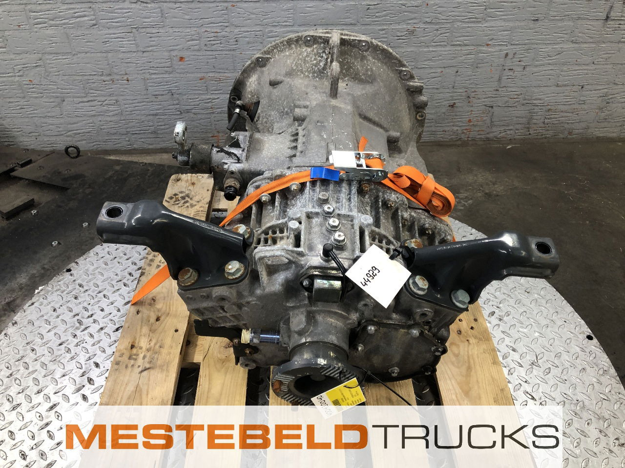 Mercedes-Benz Versnellingsbak G85-6 / 6,7-0,73 manuel - Коробка передач и запчасти для Грузовиков: фото 2 Mercedes-Benz Versnellingsbak G85-6 / 6,7-0,73 manuel - Коробка передач и запчасти для Грузовиков: фото 2