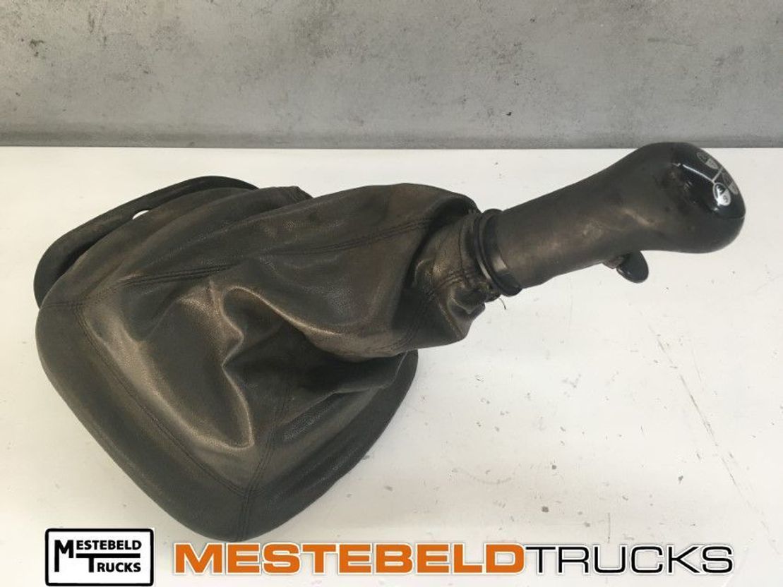 Volvo Versnellingspook - Кабина и интерьер для Грузовиков: фото 1 Volvo Versnellingspook - Кабина и интерьер для Грузовиков: фото 1