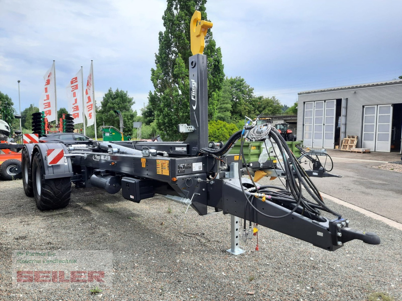 Fliegl HKL 22 Jumbo Abrollkipper - Прицеп мультилифт/ Бункеровоз: фото 2 Fliegl HKL 22 Jumbo Abrollkipper - Прицеп мультилифт/ Бункеровоз: фото 2