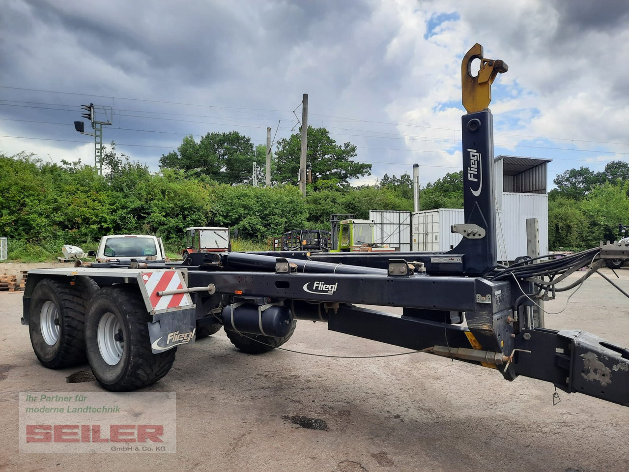 Fliegl HKL 22 Tandem - Прицеп мультилифт/ Бункеровоз: фото 2 Fliegl HKL 22 Tandem - Прицеп мультилифт/ Бункеровоз: фото 2