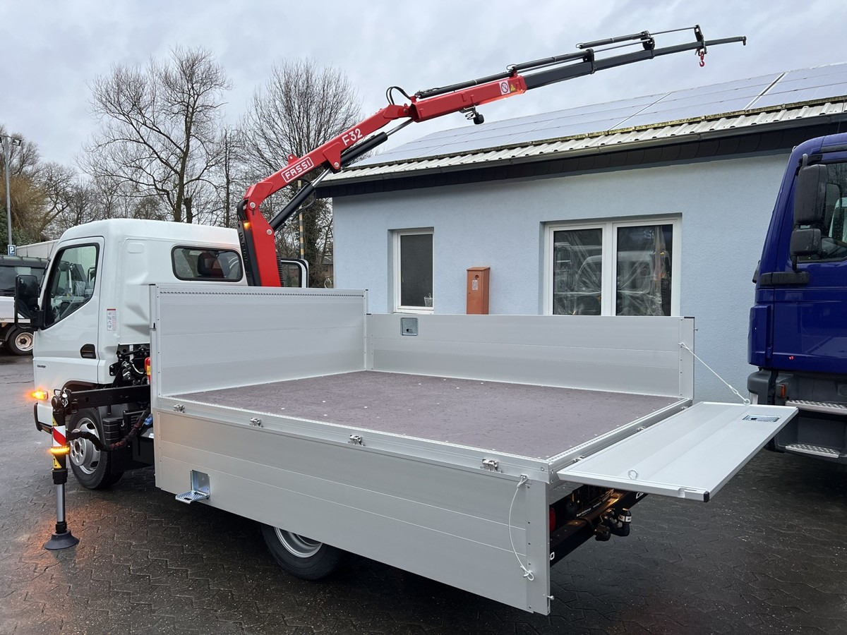 FUSO 3S15 Alu Pritsche 2.80m Ladekran Funk! - Малотоннажный бортовой грузовик: фото 1 FUSO 3S15 Alu Pritsche 2.80m Ladekran Funk! - Малотоннажный бортовой грузовик: фото 1