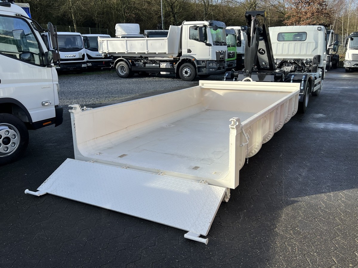 FUSO Canter FUSO 7C18 City Abrollkipper Miete - Крюковой мультилифт: фото 4 FUSO Canter FUSO 7C18 City Abrollkipper Miete - Крюковой мультилифт: фото 4