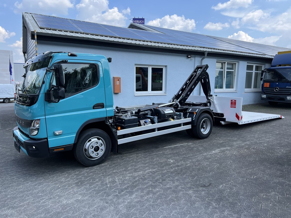FUSO Canter FUSO 9C18 Duonic City Abrollkipper Color - Крюковой мультилифт, Автоманипулятор: фото 1 FUSO Canter FUSO 9C18 Duonic City Abrollkipper Color - Крюковой мультилифт, Автоманипулятор: фото 1