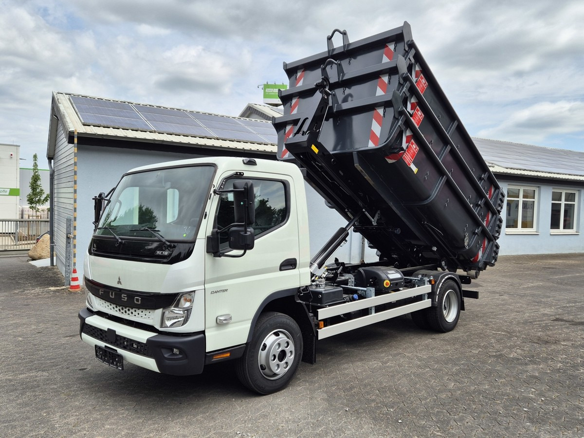 FUSO FUSO 9C18 40km/h City Abrollkipper WLF Swiss CH - Крюковой мультилифт: фото 1 FUSO FUSO 9C18 40km/h City Abrollkipper WLF Swiss CH - Крюковой мультилифт: фото 1