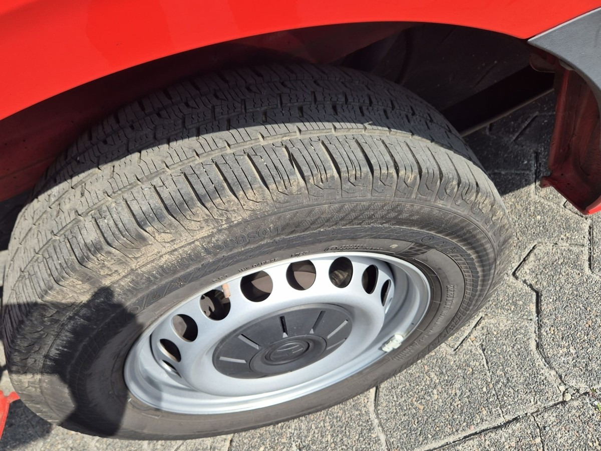 VW Crafter 35 Maxi L4H3 1Hand PDC sofort verfügbar! - Цельнометаллический фургон: фото 5 VW Crafter 35 Maxi L4H3 1Hand PDC sofort verfügbar! - Цельнометаллический фургон: фото 5