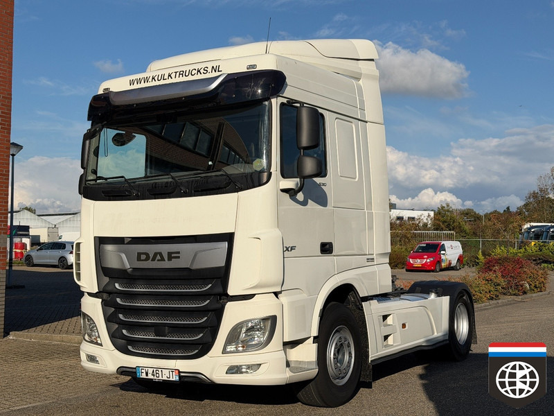 DAF XF 530 FT RETARDER / NIGHT CLIMA / SPOILER - Тягач: фото 2 DAF XF 530 FT RETARDER / NIGHT CLIMA / SPOILER - Тягач: фото 2