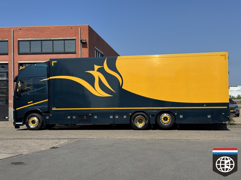 Volvo FH 420 6X2/4 - SHOWTRUCK - FLOWERS / RACE / HORSE - CONCOURSTAAT!! - Рефрижератор: фото 3 Volvo FH 420 6X2/4 - SHOWTRUCK - FLOWERS / RACE / HORSE - CONCOURSTAAT!! - Рефрижератор: фото 3