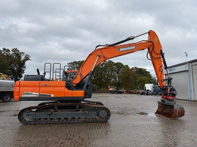 Doosan DX 255 LC-5, Rototilt,Div. Löffel,Greifer+Hammer - Гусеничный экскаватор: фото 5 Doosan DX 255 LC-5, Rototilt,Div. Löffel,Greifer+Hammer - Гусеничный экскаватор: фото 5