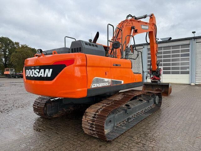 Doosan DX 255 LC-5, Rototilt,Div. Löffel,Greifer+Hammer - Гусеничный экскаватор: фото 4 Doosan DX 255 LC-5, Rototilt,Div. Löffel,Greifer+Hammer - Гусеничный экскаватор: фото 4