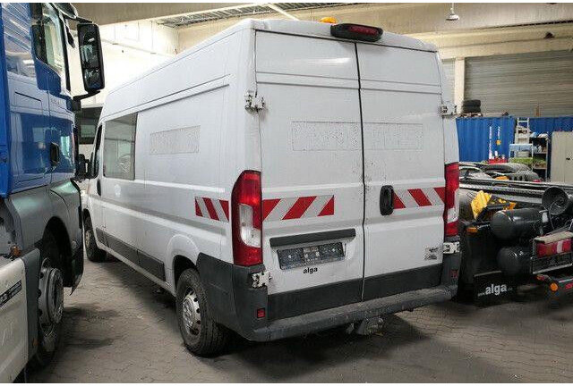 Fiat Ducato MultiCab, 6 Sitze, AHK, Klima, Trennwand - Цельнометаллический фургон: фото 4 Fiat Ducato MultiCab, 6 Sitze, AHK, Klima, Trennwand - Цельнометаллический фургон: фото 4