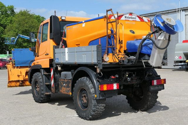 Unimog U 300 4x4, Schmidt, Streuer, Schild, Klima,27tkm - Фургон: фото 4 Unimog U 300 4x4, Schmidt, Streuer, Schild, Klima,27tkm - Фургон: фото 4