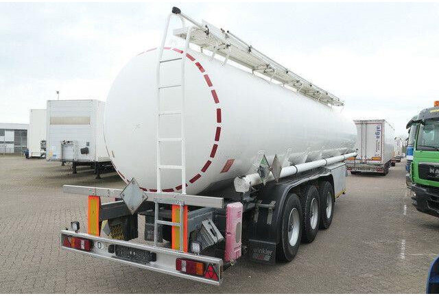 Kässbohrer STH 34/10-24/Tank 34.000 ltr./Unterbefüll./Pumpe - Полуприцеп-цистерна: фото 4 Kässbohrer STH 34/10-24/Tank 34.000 ltr./Unterbefüll./Pumpe - Полуприцеп-цистерна: фото 4