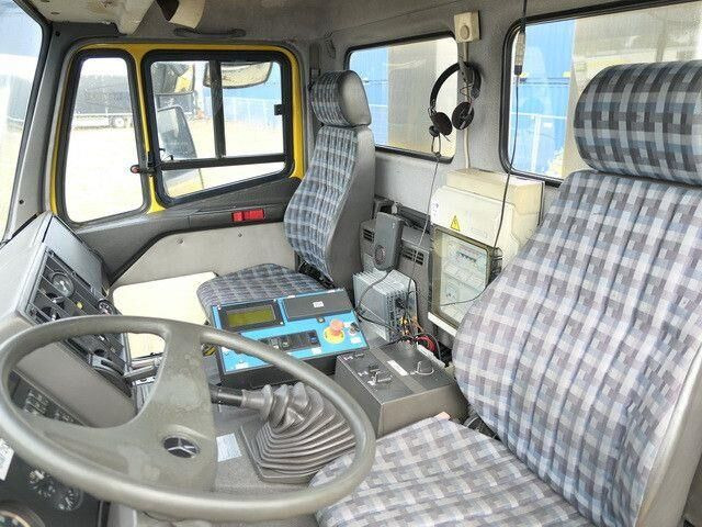 Подметально-уборочная машина Mercedes-Benz 1838 AK 4x4, Allrad, Kehrmaschine Schmidt: фото 15 Подметально-уборочная машина Mercedes-Benz 1838 AK 4x4, Allrad, Kehrmaschine Schmidt: фото 15