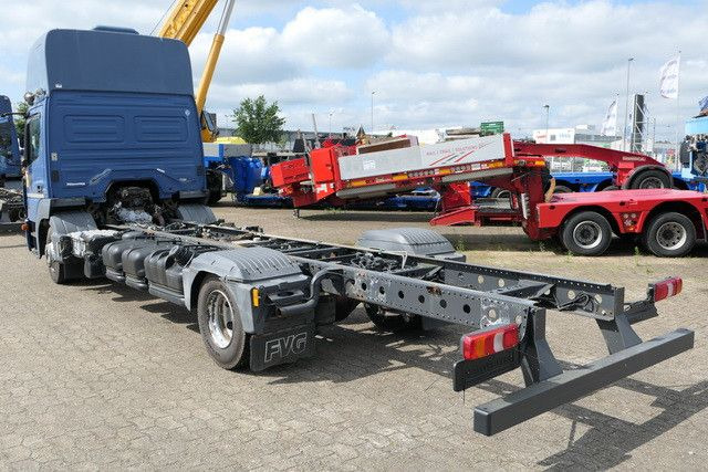 Mercedes-Benz 918 L Atego 4x2, Nebenantrieb, Standklima - Грузовик-шасси: фото 3 Mercedes-Benz 918 L Atego 4x2, Nebenantrieb, Standklima - Грузовик-шасси: фото 3