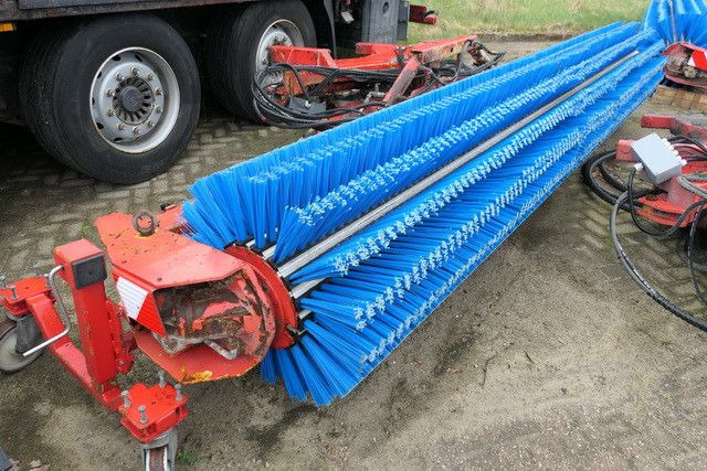 Schmidt CJS 914 Super Walzenbürste, Kehrbesen, 4.2mtr. - Подметально-уборочная машина: фото 2 Schmidt CJS 914 Super Walzenbürste, Kehrbesen, 4.2mtr. - Подметально-уборочная машина: фото 2