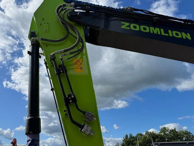 Zoomlion ZE210GLC, Greifer + Hammer, Tieflöffel - Гусеничный экскаватор: фото 4 Zoomlion ZE210GLC, Greifer + Hammer, Tieflöffel - Гусеничный экскаватор: фото 4