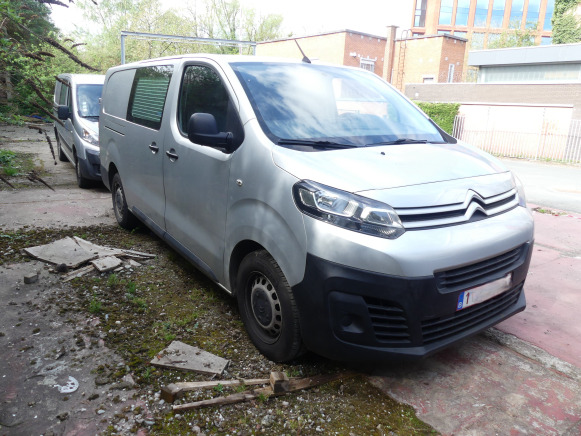 REF:1-RGT-760 - Camionnette Citroen Jumpy (2016-86.466 km) - Numéro de châssis : VF7VFAHKHGZ075543 - Фургон: фото 1 REF:1-RGT-760 - Camionnette Citroen Jumpy (2016-86.466 km) - Numéro de châssis : VF7VFAHKHGZ075543 - Фургон: фото 1