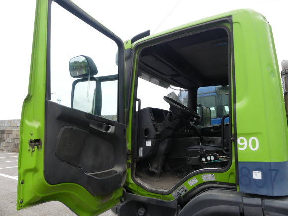 REF:1290 - Camion porte container Scania PRT (2005-529.990 km) - Грузовик-контейнеровоз/ Сменный кузов: фото 5 REF:1290 - Camion porte container Scania PRT (2005-529.990 km) - Грузовик-контейнеровоз/ Сменный кузов: фото 5