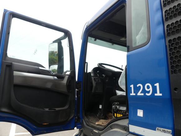 REF:1291 - Camion porte container MAN TGS (2014-500.187 km) - Грузовик-контейнеровоз/ Сменный кузов: фото 5 REF:1291 - Camion porte container MAN TGS (2014-500.187 km) - Грузовик-контейнеровоз/ Сменный кузов: фото 5