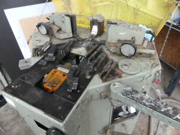 Sertisseuse pneumatique Eisele PRESSTA - Металлообрабатывающий станок: фото 3 Sertisseuse pneumatique Eisele PRESSTA - Металлообрабатывающий станок: фото 3