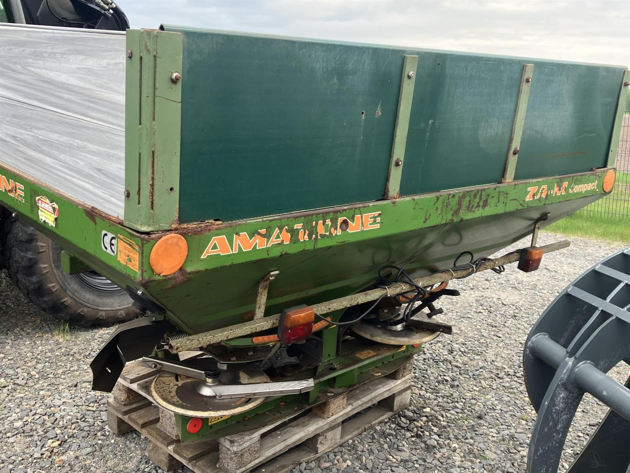 Amazone ZA-M 1000 Comp. - Разбрасыватель удобрений: фото 4 Amazone ZA-M 1000 Comp. - Разбрасыватель удобрений: фото 4