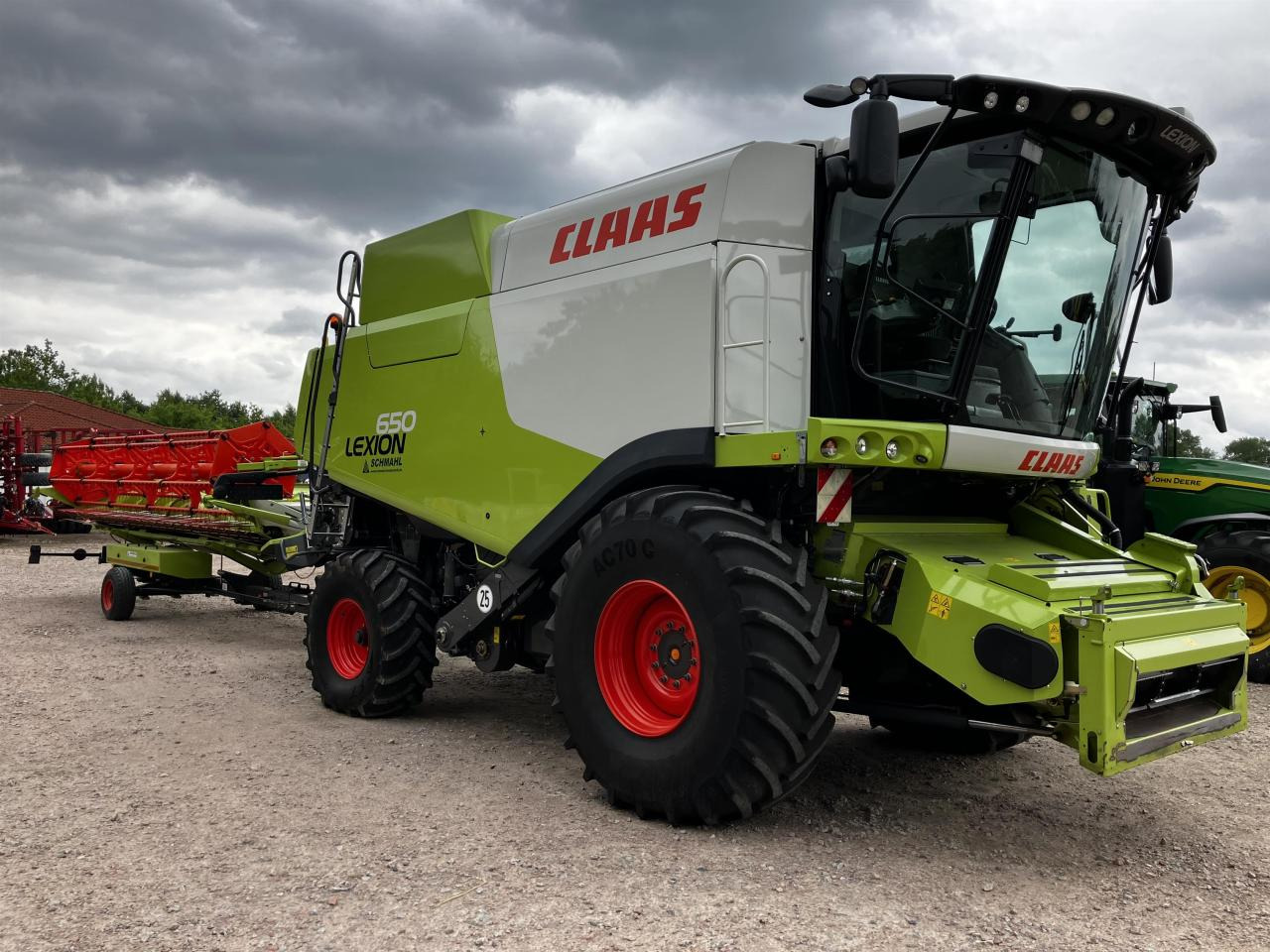 CLAAS Lexion 650 - Зерноуборочный комбайн: фото 2 CLAAS Lexion 650 - Зерноуборочный комбайн: фото 2