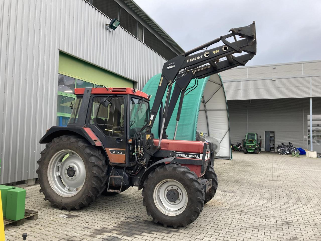 Case-IH 844 XL Plus - Трактор: фото 5 Case-IH 844 XL Plus - Трактор: фото 5