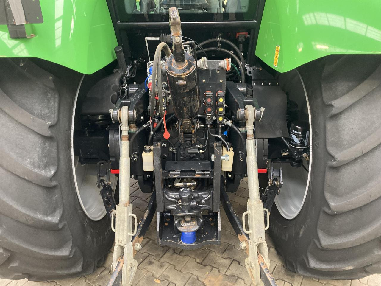 Deutz-Fahr 7210 TTV - Трактор: фото 5 Deutz-Fahr 7210 TTV - Трактор: фото 5