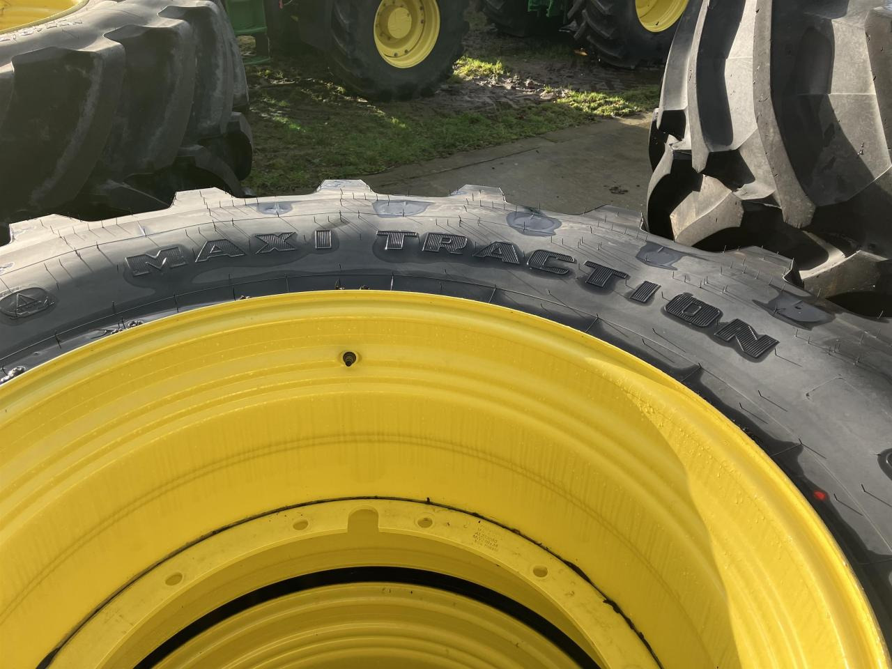 Firestone 650/85R38 - Шина для Сельскохозяйственной техники: фото 3 Firestone 650/85R38 - Шина для Сельскохозяйственной техники: фото 3