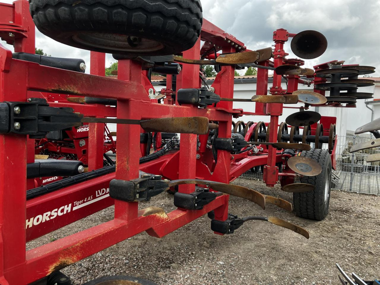 Horsch Tiger 4 AS - Культиватор: фото 4 Horsch Tiger 4 AS - Культиватор: фото 4