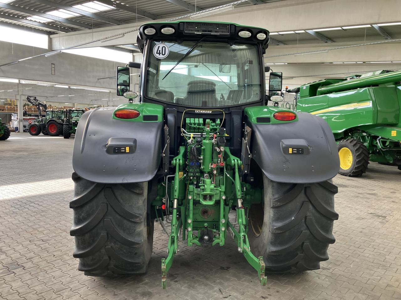 John Deere 6155R - Трактор: фото 5 John Deere 6155R - Трактор: фото 5