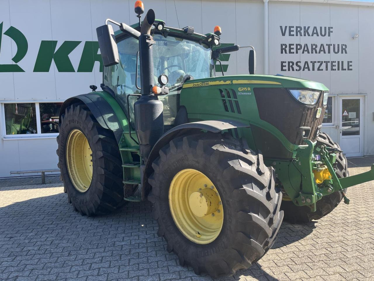 John Deere 6215R - Трактор: фото 2 John Deere 6215R - Трактор: фото 2