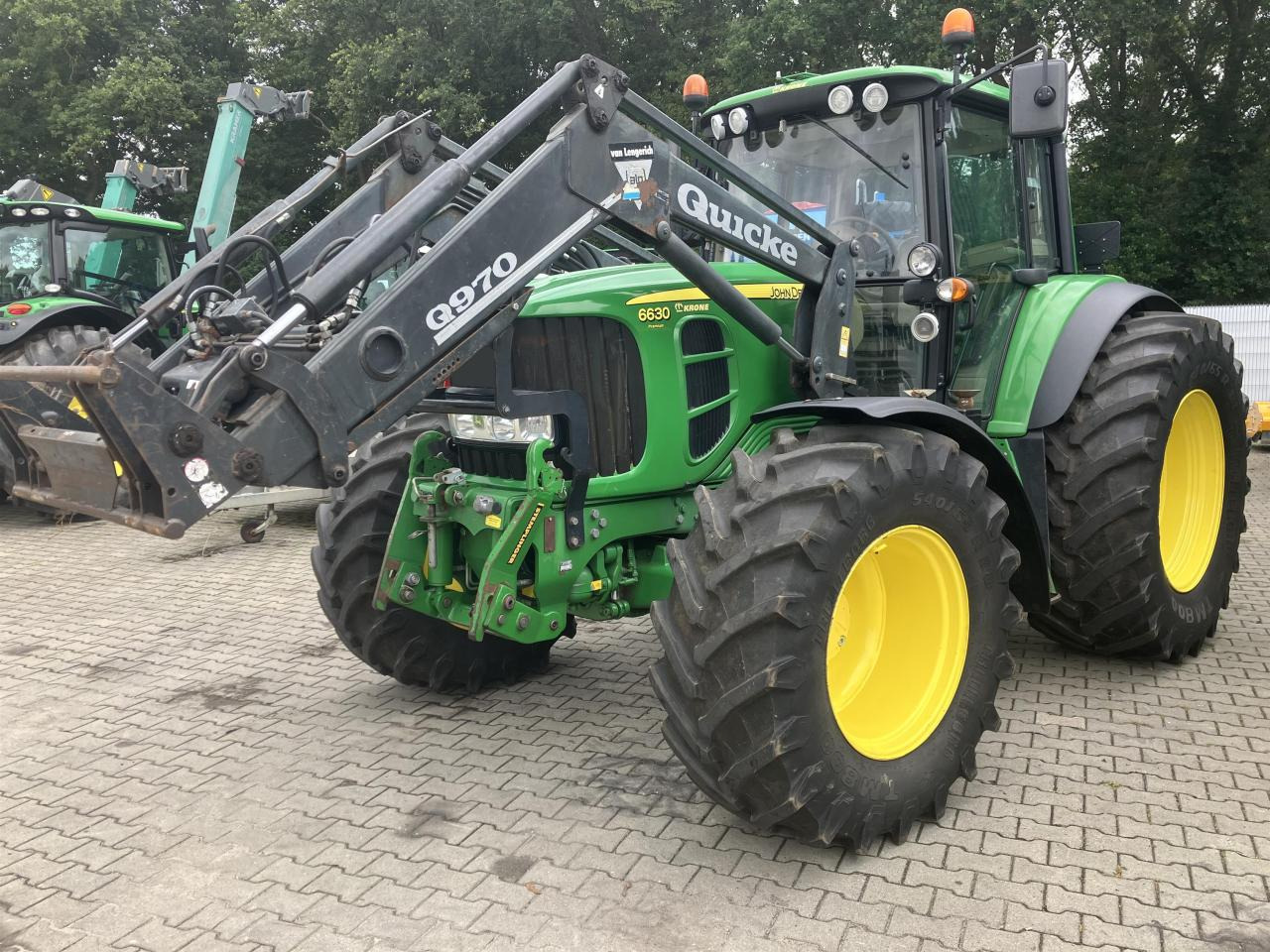 John Deere 6630 PREMIUM - Трактор: фото 1 John Deere 6630 PREMIUM - Трактор: фото 1