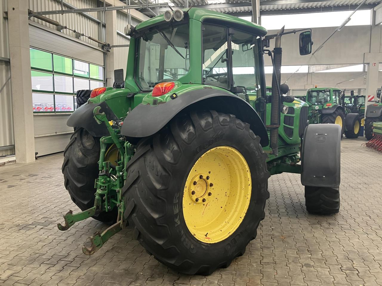 John Deere 6830 Premium - Трактор: фото 3 John Deere 6830 Premium - Трактор: фото 3