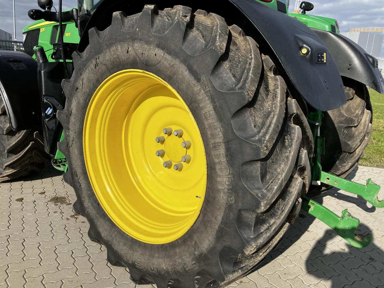 Трактор John Deere 6R 185: фото 12