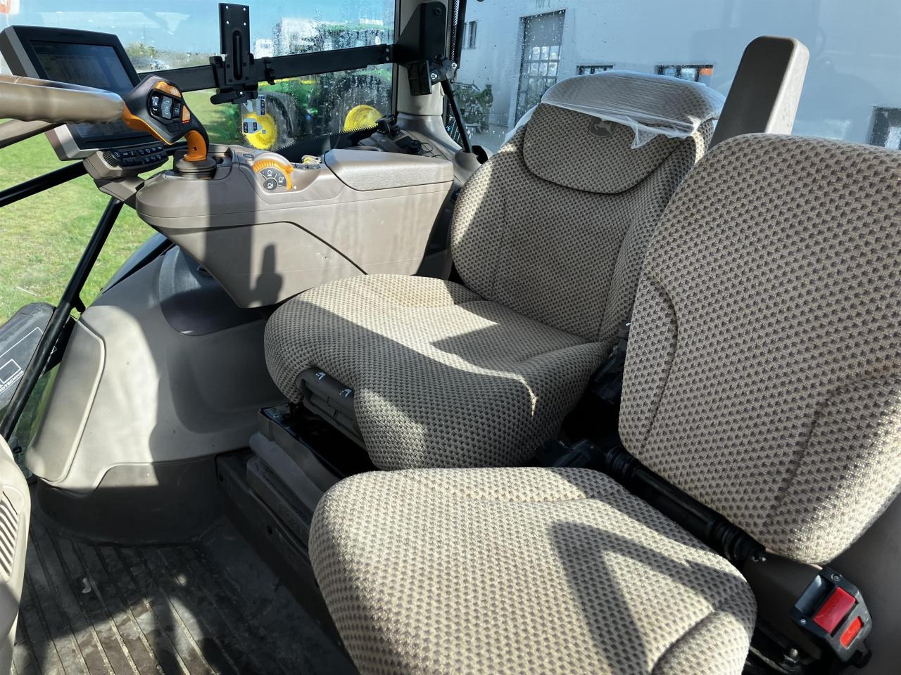 Трактор John Deere 6R 185: фото 7