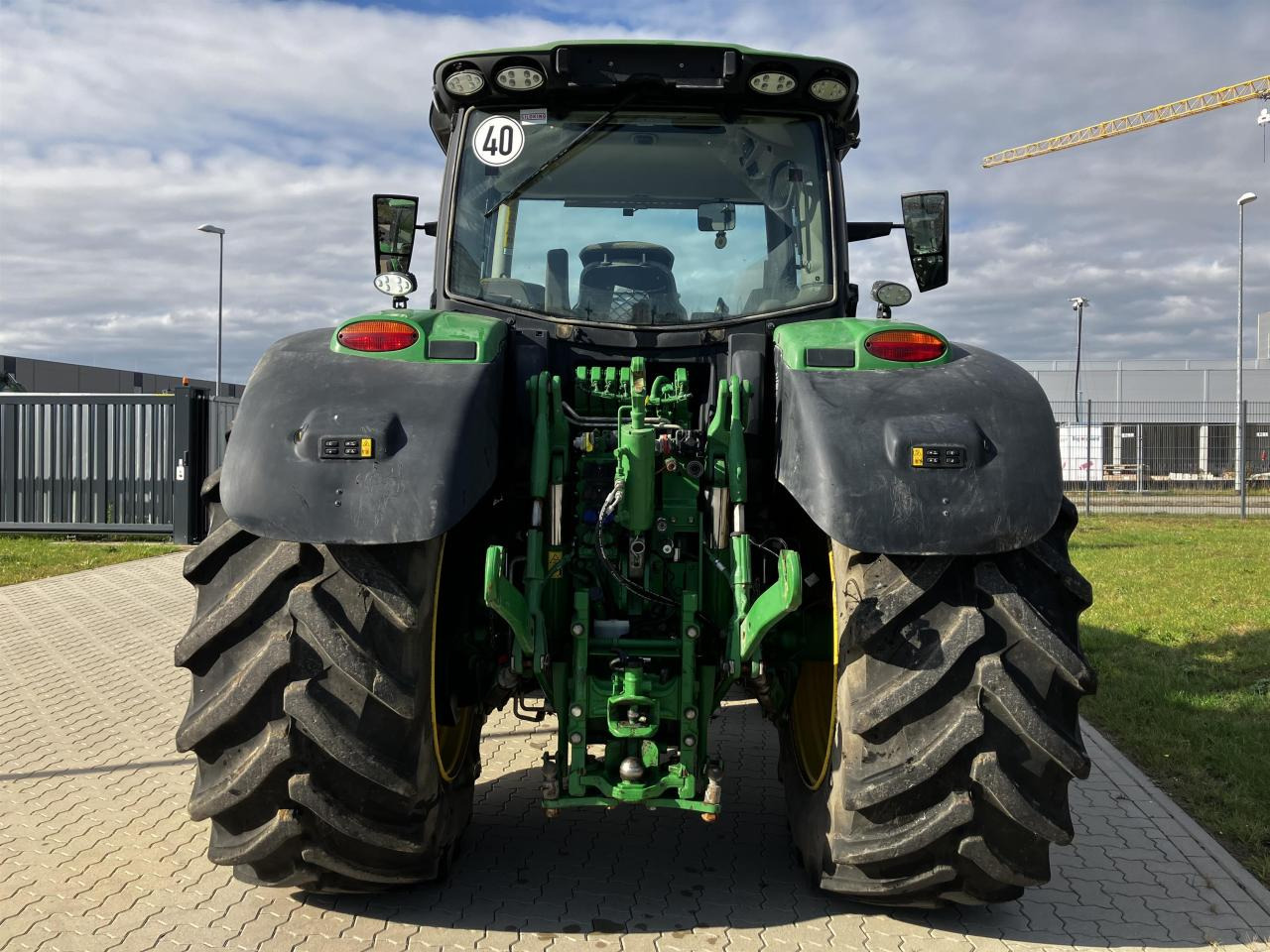 John Deere 6R 185 - Трактор: фото 5 John Deere 6R 185 - Трактор: фото 5